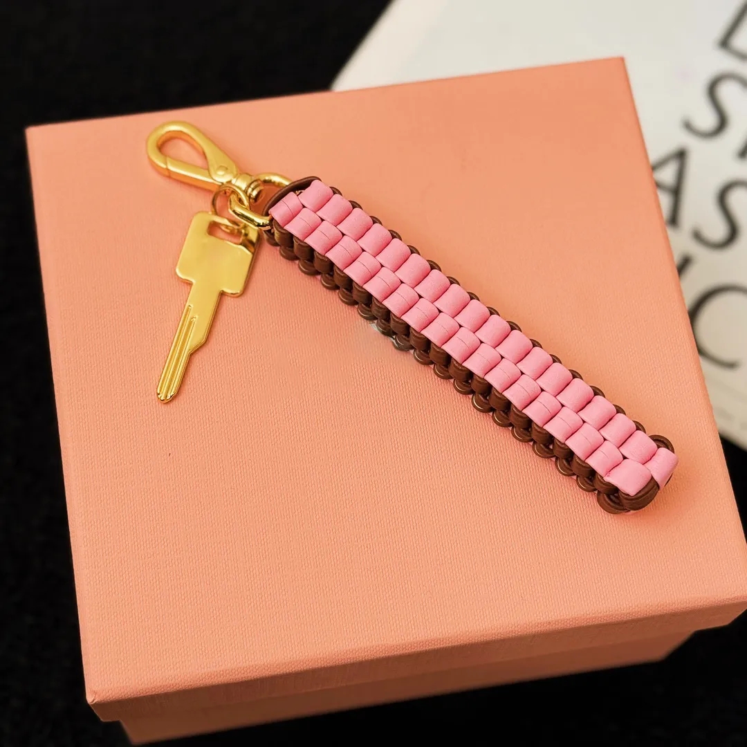 Designer Keychain Luxury Bag Charm mi mi Trendy Key Wallet Bag chain Accessries Fashion Men Women Bag Decor Gift Gold Metal Keys Pendant Leather Bra