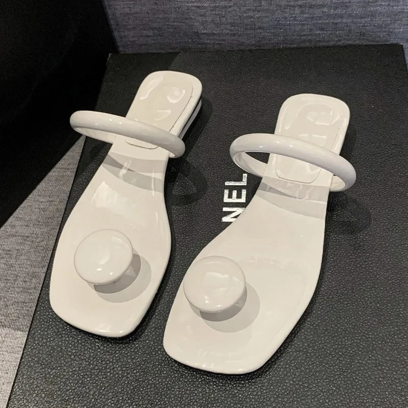 ers Summer T shaped Pinch Toe Low Heel Slippers Fashion Sandals Solid Color Womens Shoes 250214