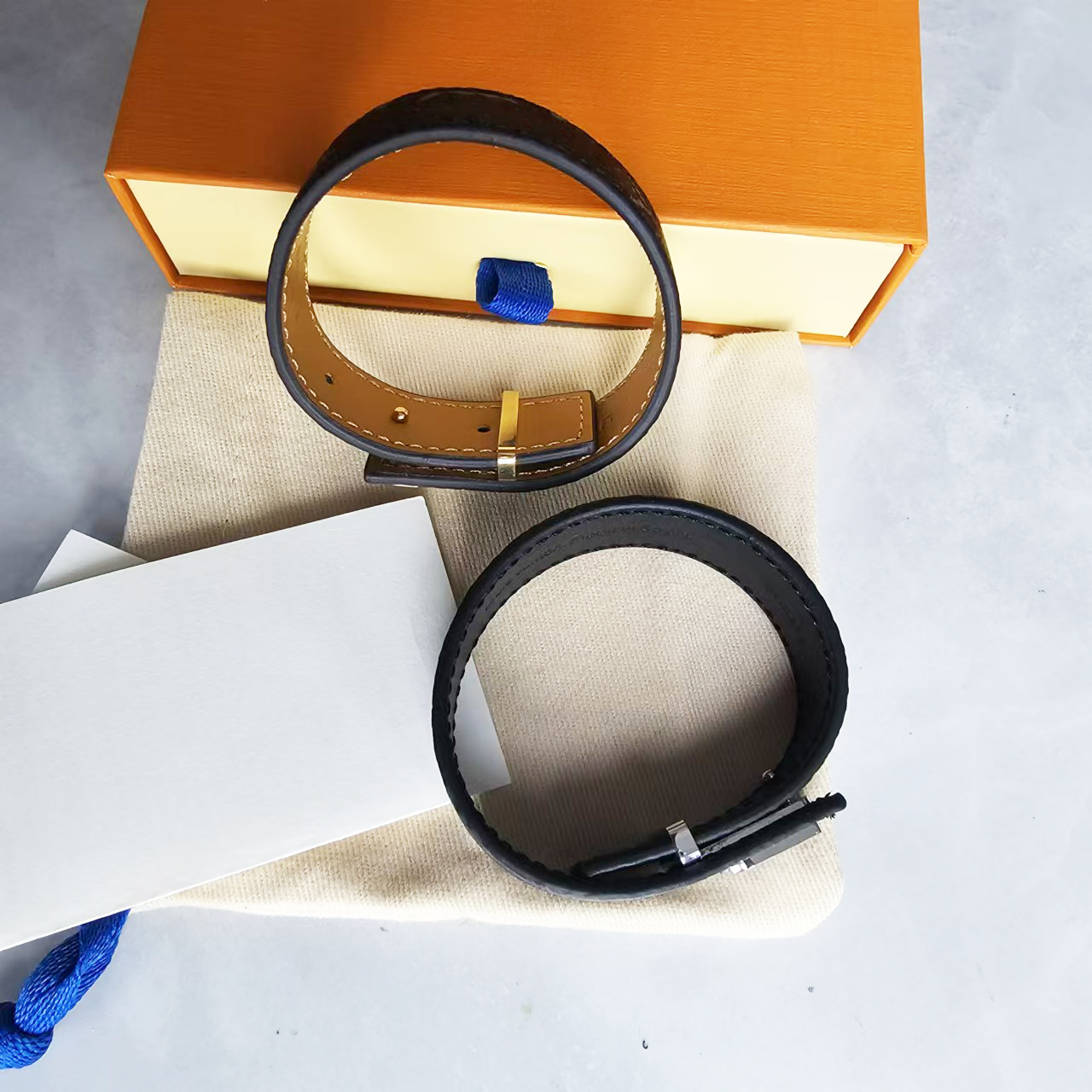 Fashion brand designer Chain bracelet women and mens alloy real leather bracelet black charm bracelet with packing box-image-894360513