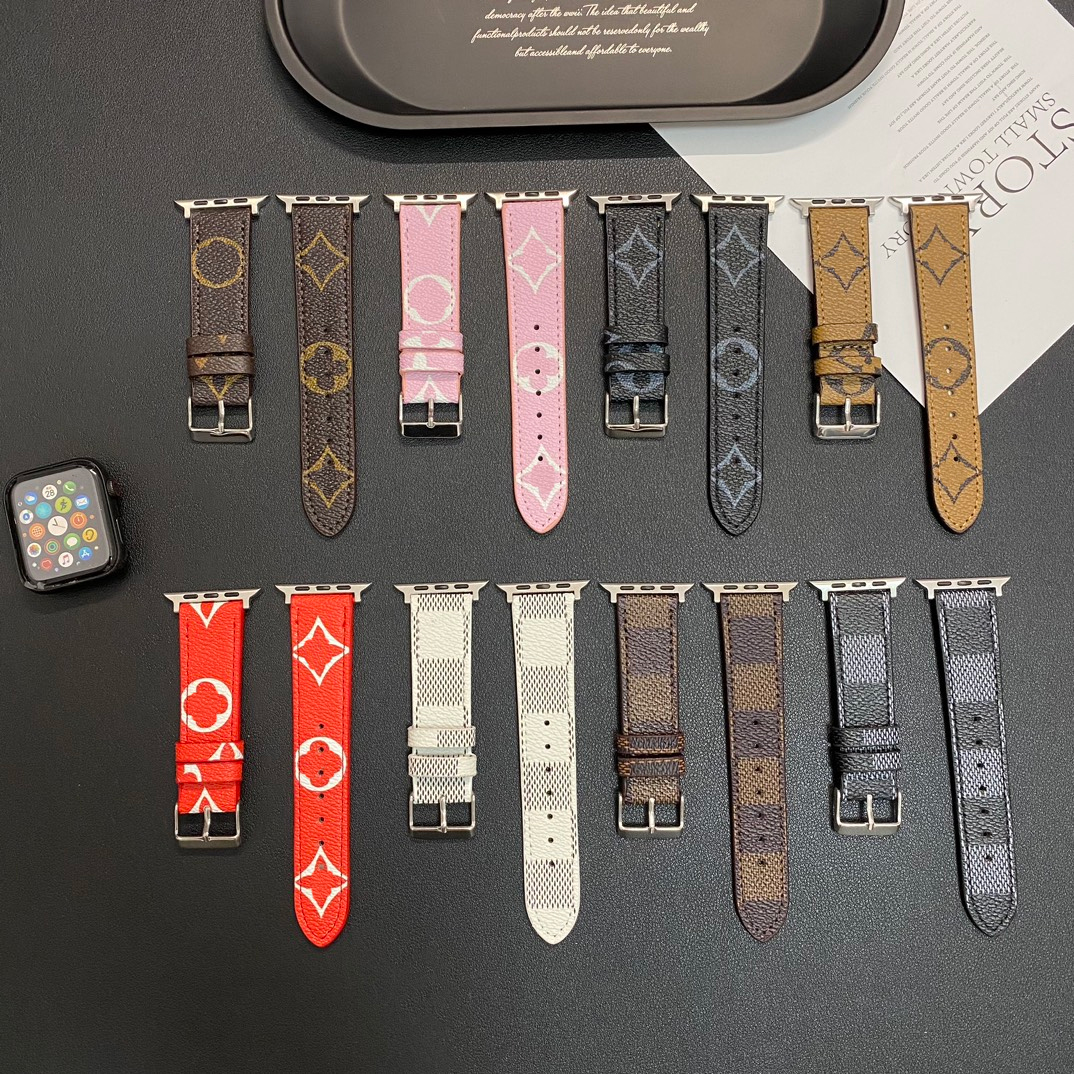 Top designer watch straps for Apple Watch 44 42 45 38 40 41 49mm iwatch 8 7 6 5 4 3 2 men's and women's genuine leather letter printed wat