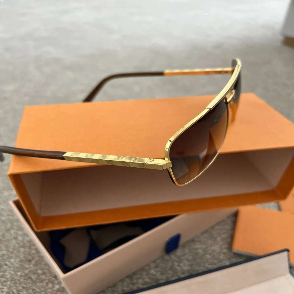 Hot Designer Sunglasses Women Classic attitude sunglasses For Men Metal Square Beach Driving sun glasses Shading UV Protection Glasses With Box