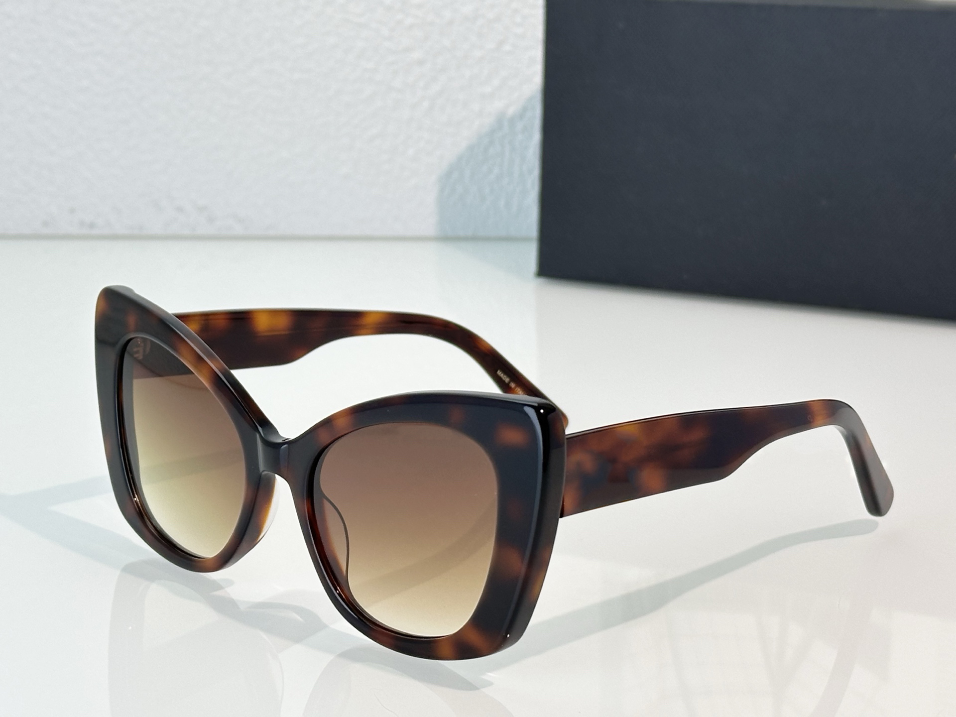 Fashion Sunglasses For Men and Women 4405 Popular Summer Outdoor Catwalk Beach Style Anti-Ultraviolet Retro Plate Acetate Oval Cateye Full Frame Gla