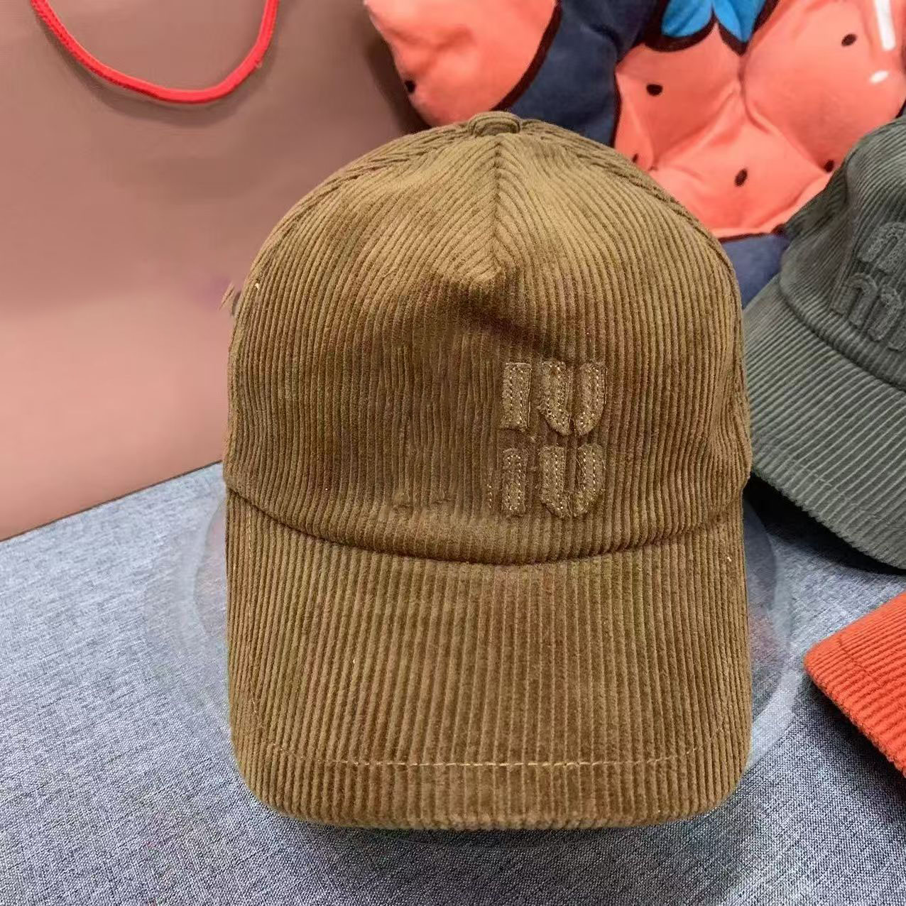 mumuise Fashion Corduroy baseball cap luxury 2025 fit cap beach hat polo hat f1 cap designer hat for man