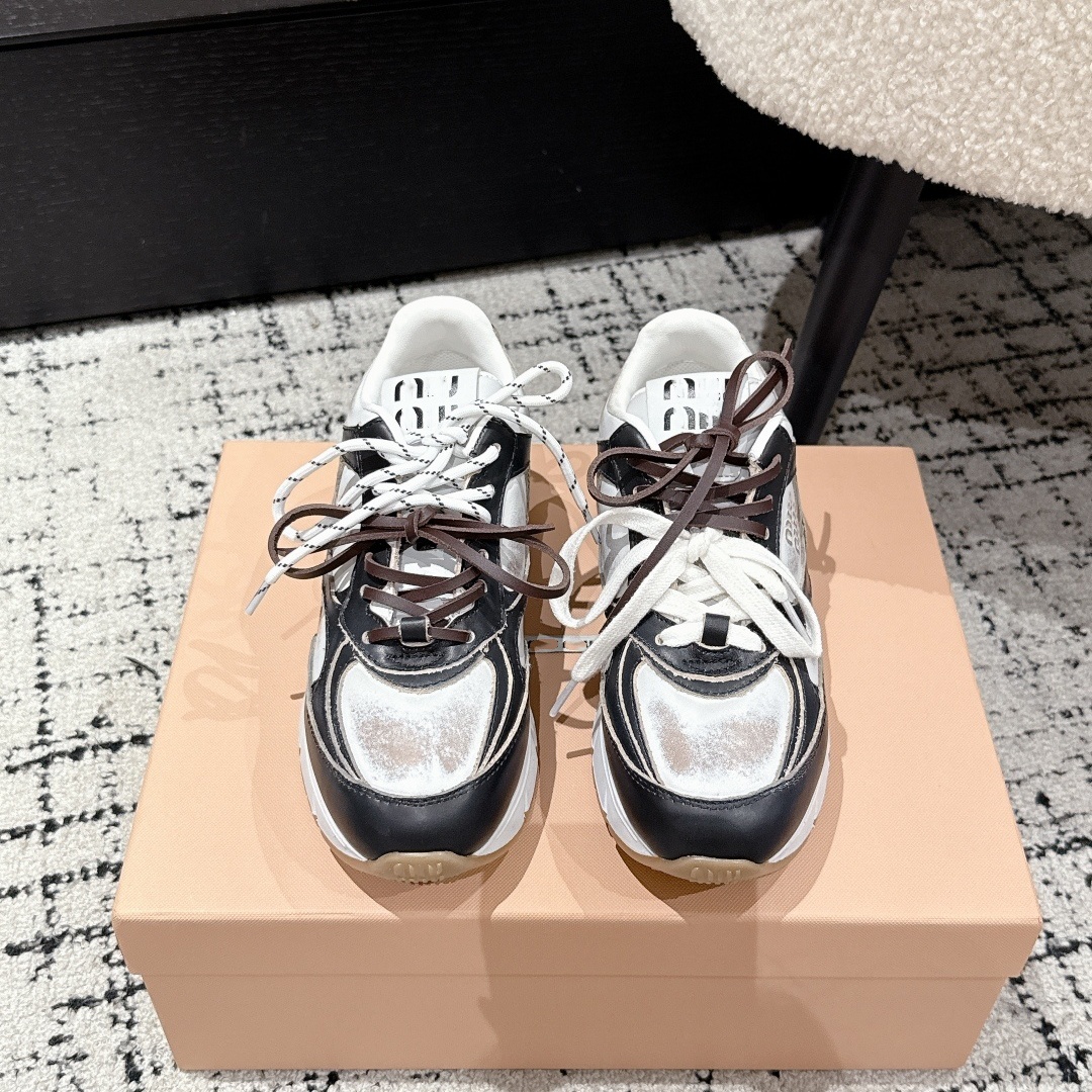 Sneaker Designer Luxury Womens White Mesh Leather Lace Up Low Top Sport Shoe Casual Fashion Outdoor Footwear Quality Comfort Modern Stylish Trendy B