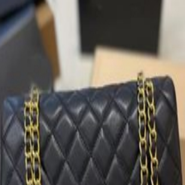 2025 handbag Classic chain messenger bag Designer's famous street bag-image-922187330