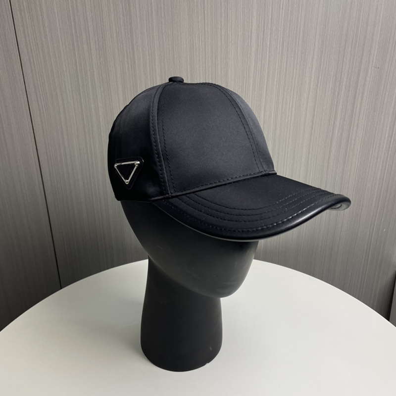 Ball Caps Designer Hat Luxury Baseball Cap Classic Triangle Design Travel Sports Holiday Beach Essentials Neutral Multifunctional Adjustable Sun Hat