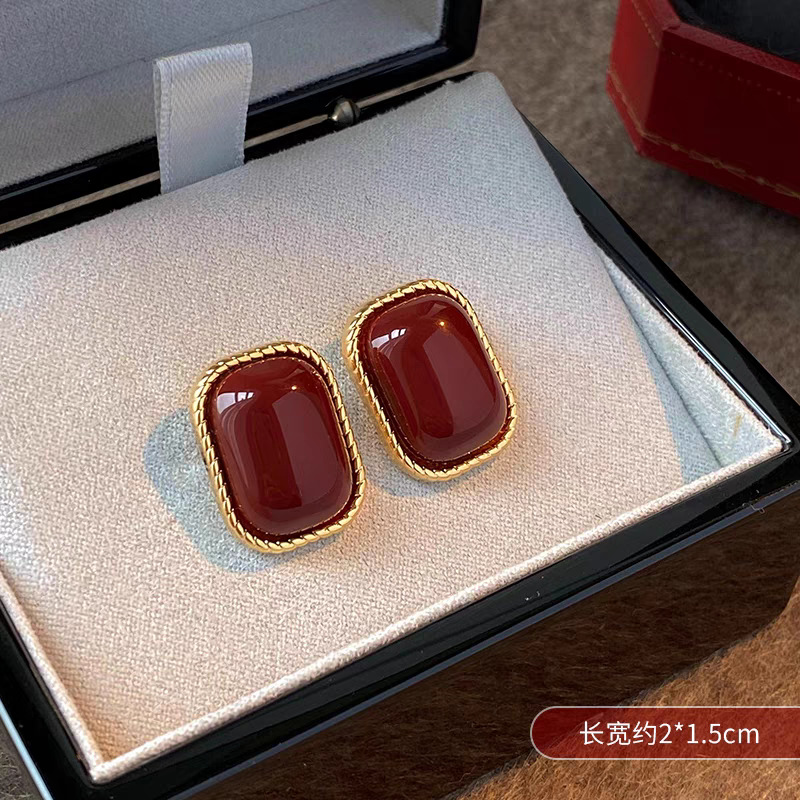 Boucles d'oreilles rouges rétro nouvelles boucles d'oreilles de goujon de la personnalité unique de personnalité de personnalité d'automne d'auto