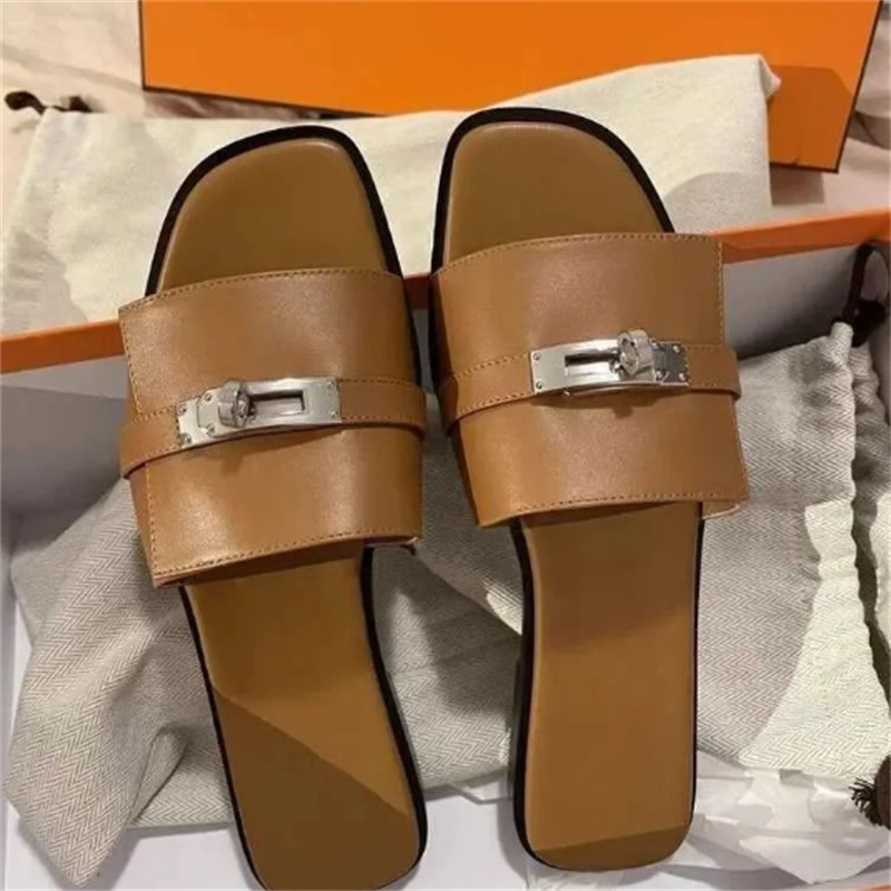 Designer Sandali in pelle di lusso Estate Uomo Donna Ciabatte Pantofole Pantofole Classiche con fibbia Ciabatte Pantofole da uomo Pantofole da donna