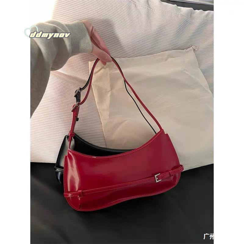 Niche française 2024 Nouvelle épaule de mode baguette haut de gamme Sac de mariage rouge sous les bras Ddmynov