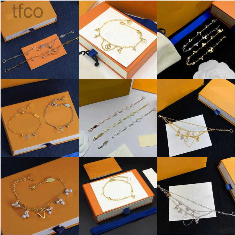 Bracelets de créateurs bracelets de charme de charme de fleur de créateur de noix de bracelet en cristal perle