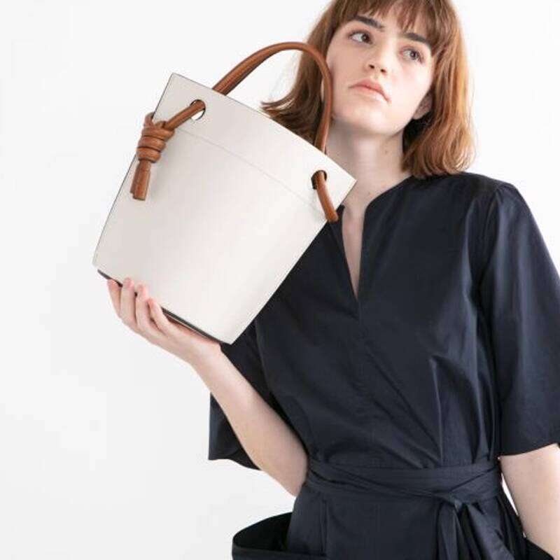 Elegant Goddess Style New Trend Korean Niche Design Handbag Personality Bucket Bag for Women Autumn