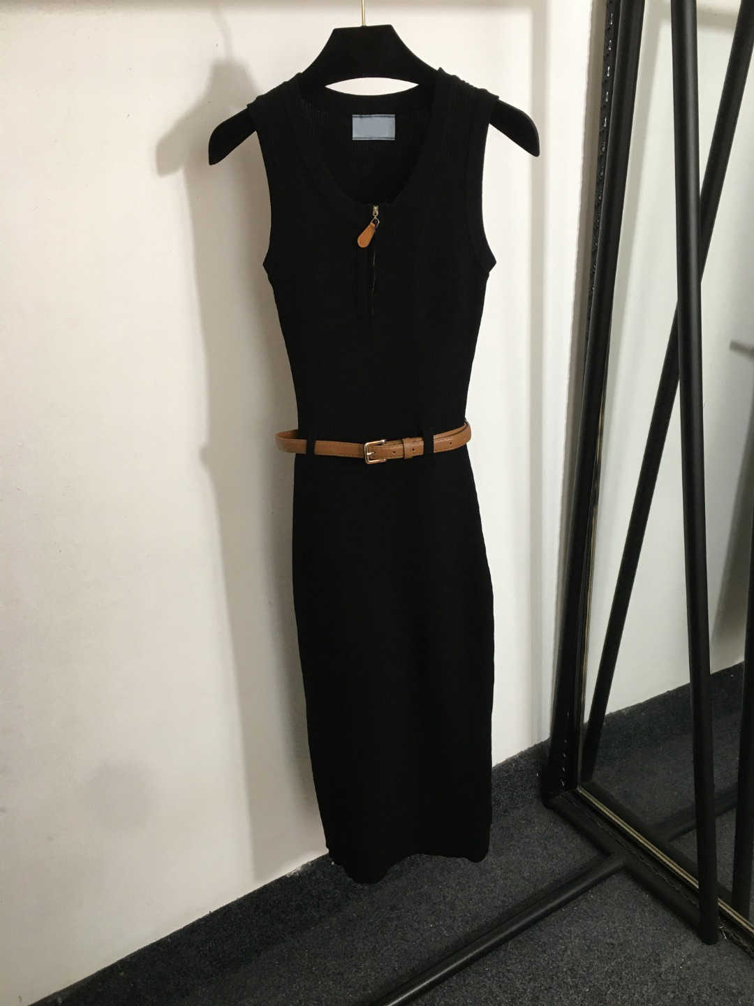 Soft Knit Dress designer Women Elegant Casual Cotton-blend Summer Daily Wear Comfort Breathable logo triangle label decoration Half zip vest dress
