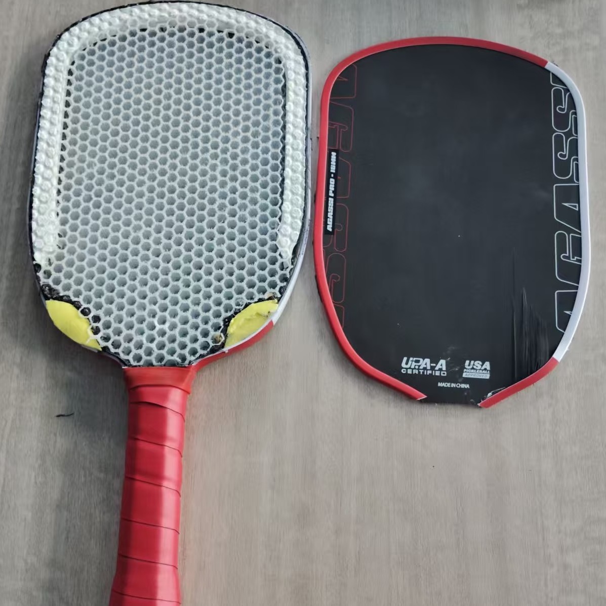 Andre Agassi Co-Signed Paddle 16mm Carbon Fiber JOOLA Graf Pro Pickleball Feel-Tec (White/Red)-image-1061101379