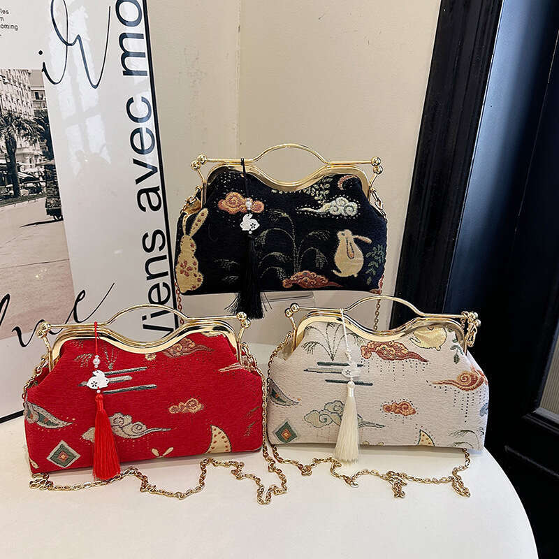 2025 New Chinese Style Embroidered Handbag for Women, Trendy Chain Crossbody Bag