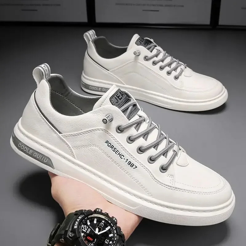 Chaussures en tissu polyvalent à la mode masculine Spring Souffoir Blancs Chaussures blanches Sports et chaussures de tableau de loisirs Chaussur