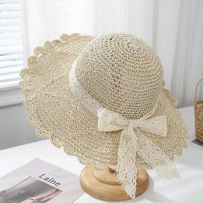 Womens Sun Hats Summer Straw Hat With Lace Bow Sun Protection Wide Brim Summer Elegance Beach Accessories 2025 Fashion New W250609