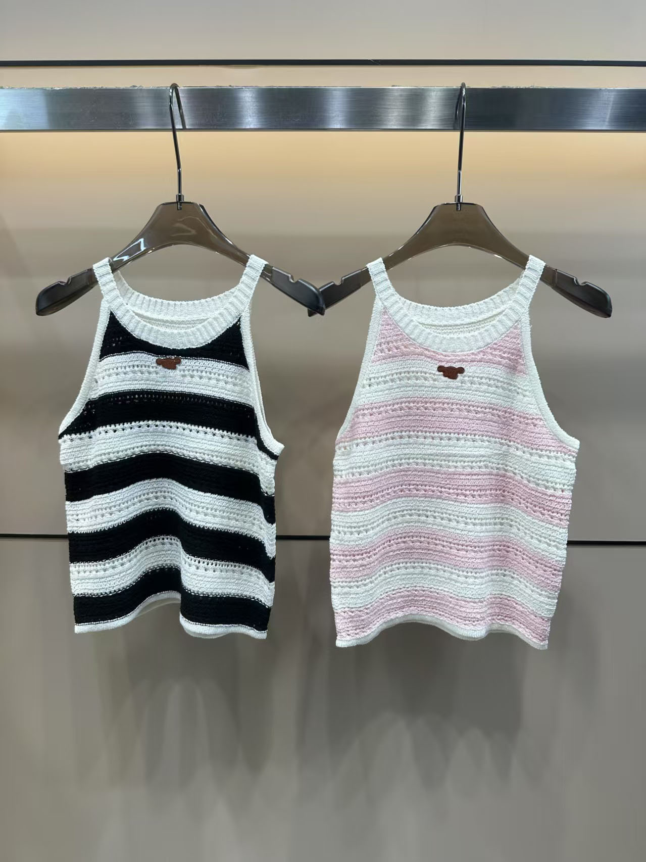 Women's Tanks & Camis Designer Women Tanks Camis Cotton-blend Tank Tops Shorts Casual Sleeveless Vest Ladies Solid T Shirt For Women