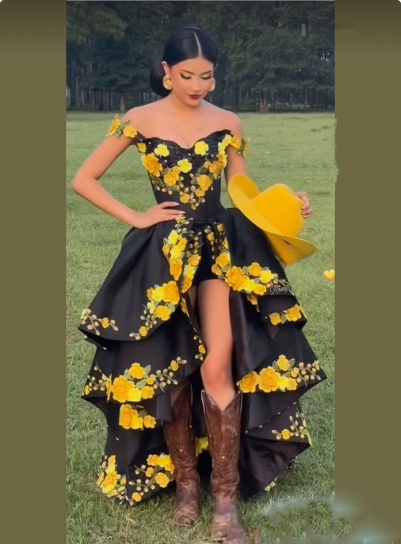 Chic Off Shoulder High Low Black Prom Dresses With Yellow Flowers Lace Appliques Ruffle Tiers Short Front Long Back Birthday Party Gown Quinceanera