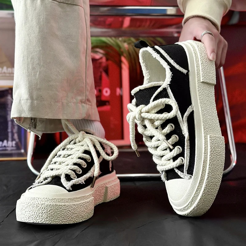 Niche Mens Womens Casual Skateboard Shoes Couples Trendy Canvas Man Board Shoe Mujer Hombre Large Size 35-44 250606