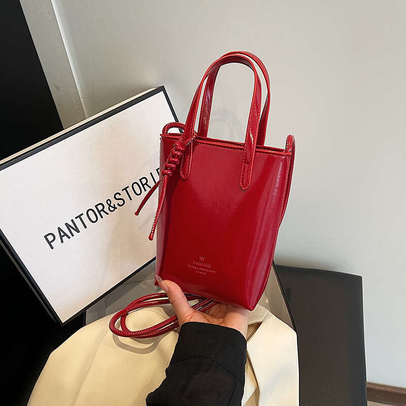 2025 Niche Solid Color Trendy for Women New Fashionable Shoulder Simple Crossbody Commuter Phone Bag