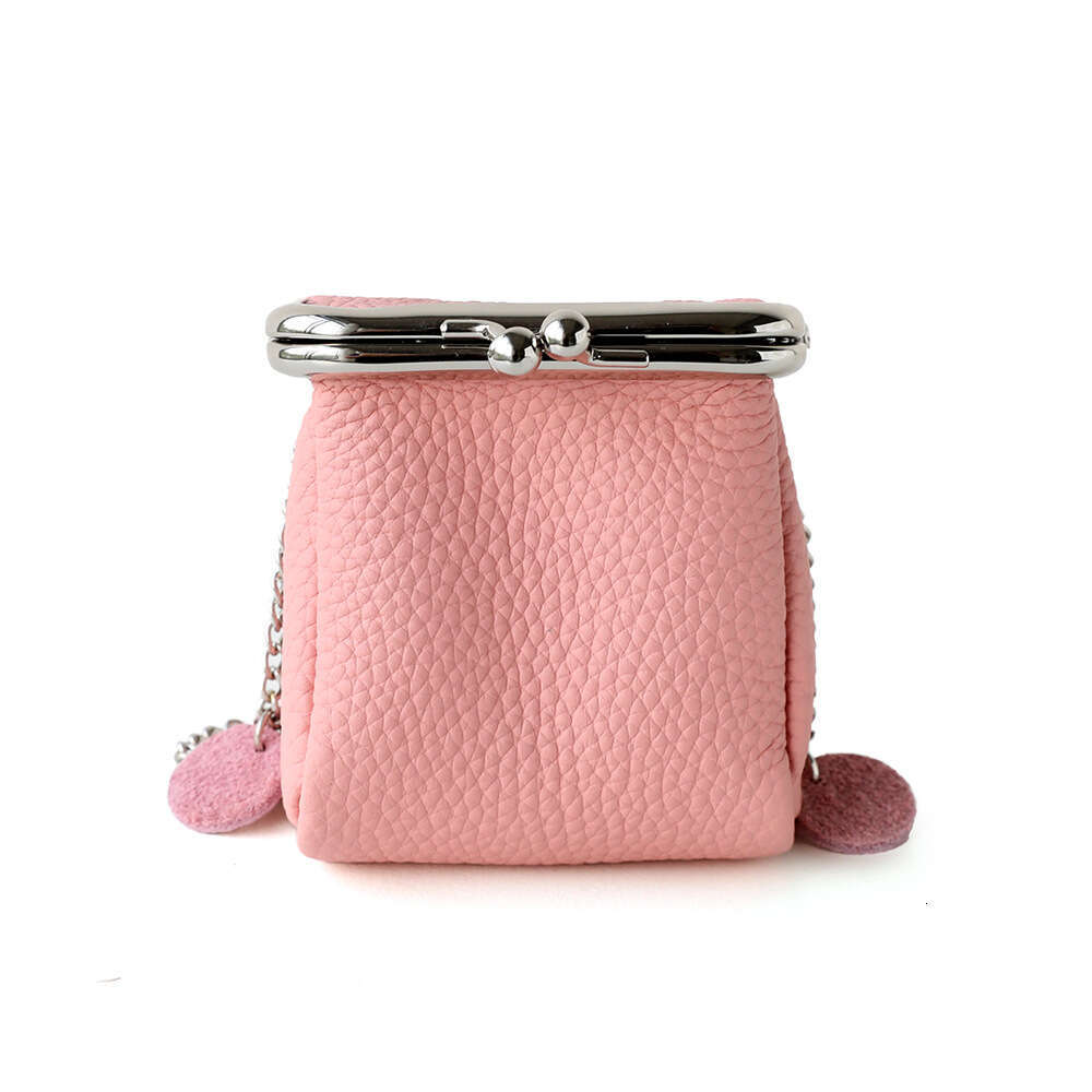 Cowhide mini gold bag 2025 new niche design genuine leather chain clip bag free fashion women's bag pendant crossbody bag