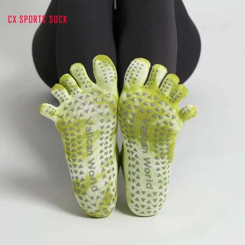 2025 High Quality Yoga Socks Five Finger Sports Points Indoor Non-slip Bodhichita Gym Indoor Floor Pilates Socks Wholesale XJ250609