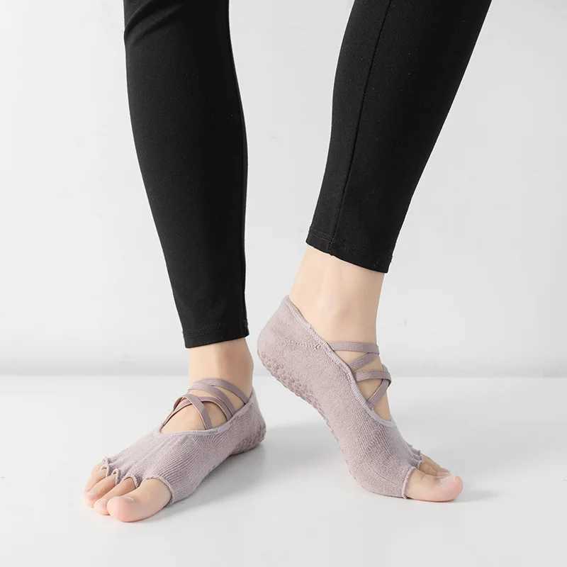 Backless Five Toe Yoga Sock Professional Sports for Women Silicone Anti Slip Dancing Fitness Floor Sock Sportswear Yoga SuppliesXJ250609