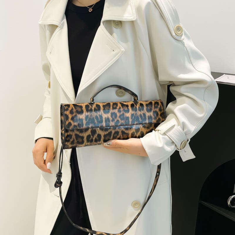 Trendy Handbags 2024 Winter New Women's Leopard Print Shoulder Patent Leather Shiny Crossbody Bag Fashion