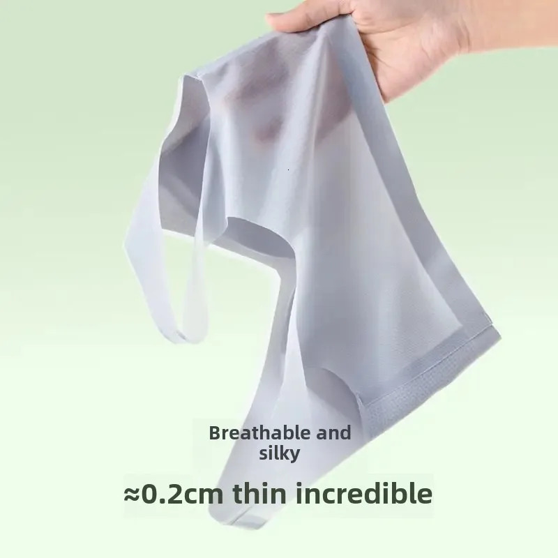 Ultra-Thin Breathable Ice-Silk Wireless Bra Womens Large Size Backless Underwear Comfortable Seamless Summer Intimate Apparel 250606