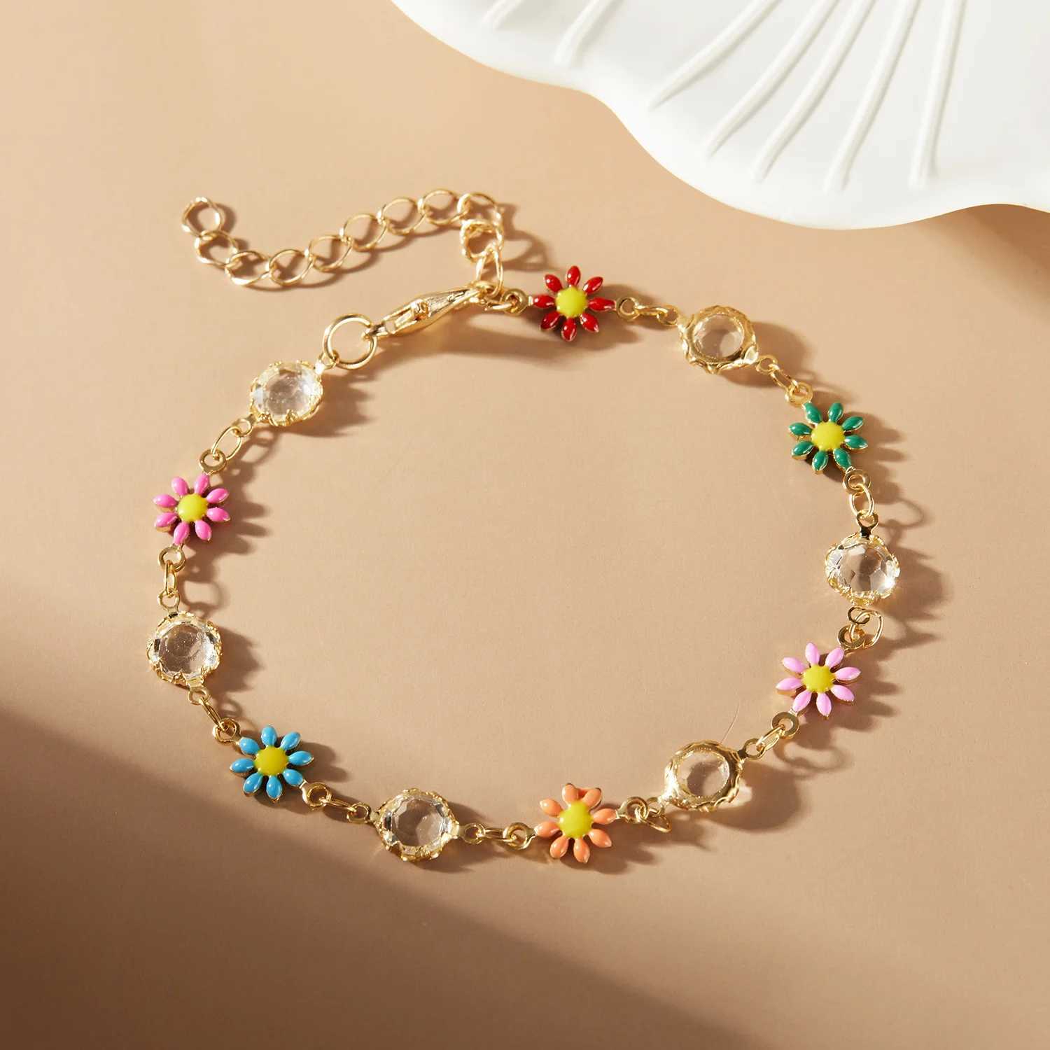 Korean Multicolor Daisy Flower Charm Bracelet for Women Fashion Butterfly Pearl Love Heart Adjustable Bangle Girls Party Jewelry XJ250611