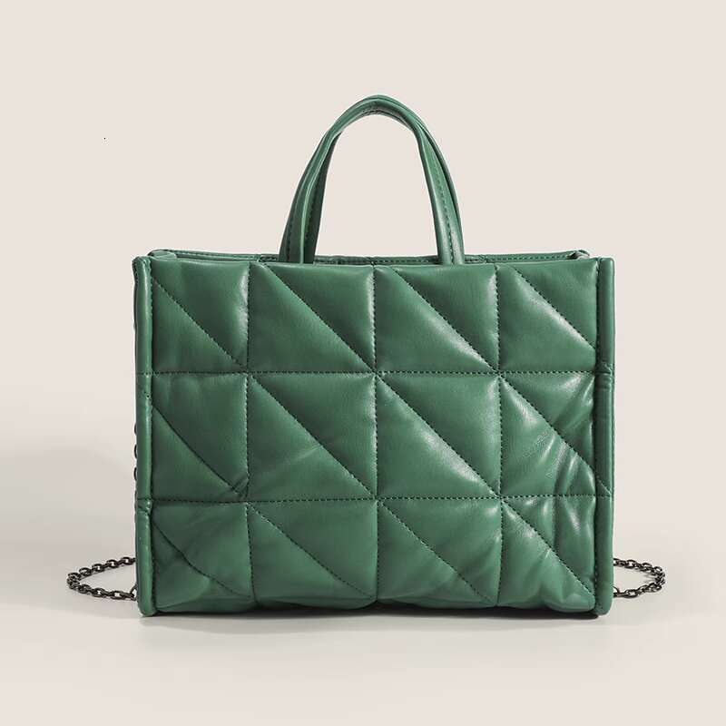 New Women s Autumn Winter Tote Handbag Shoulder Quilted Crossbody Commuter High end Large Bag