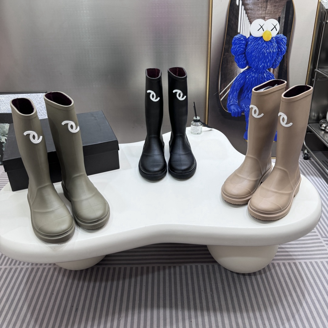 2025 Designer brand square toe Women Rain boots Thick Heel Thicks Sole Ankle over the knee Women's Rubber Boot good are quality Rainboots Purpl