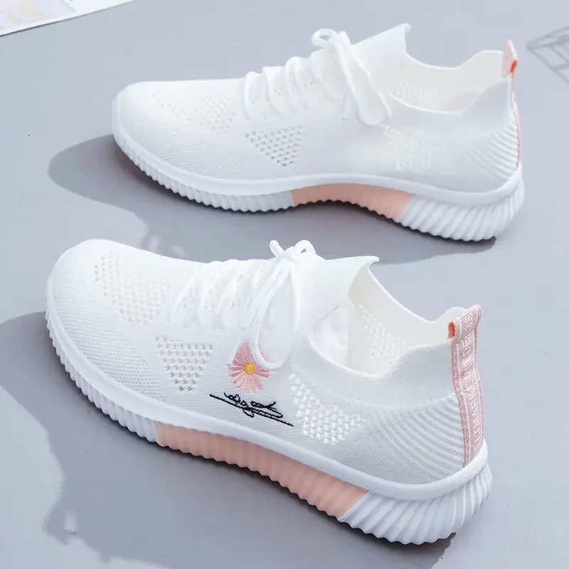 Chaussures de sport d'été pour femmes chaussures décontractées courir l'été respirant petite chaussures blanches homme chaussures baskets femmes