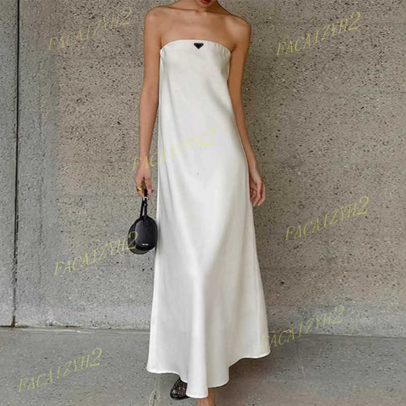 Robes décontractées de base Designer Summer Sexy Champagne à épaules dérobé