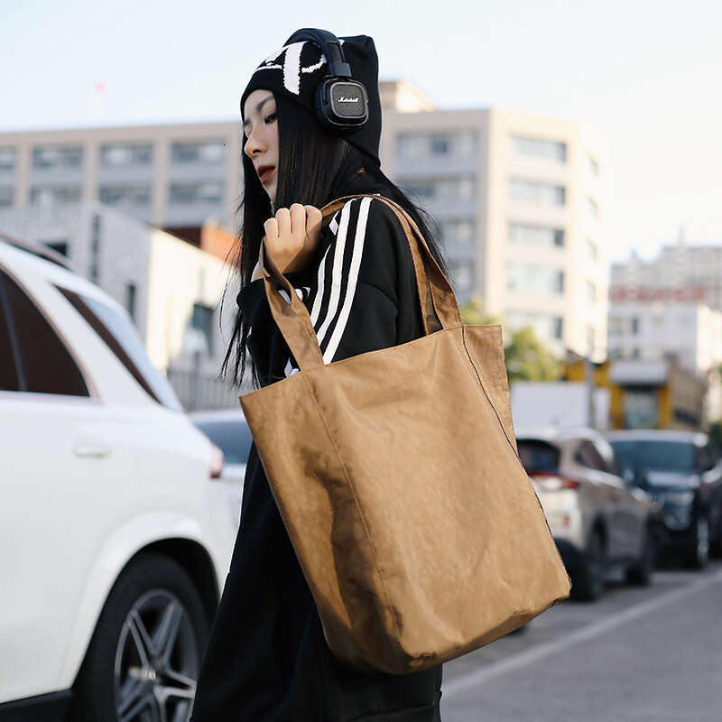 Tote de style décontracté ins littéraire grande capacité coréenne Version épaule simple Sac en tissu les femmes polyvalentes