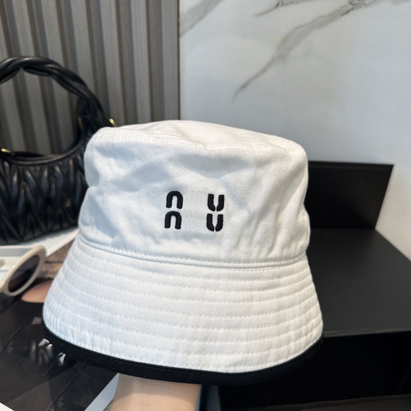Luxurys Designers Bucket Hat casual Travel Sunshad Tide Cap Unisex Pure Cotton Fitted Hats 250615