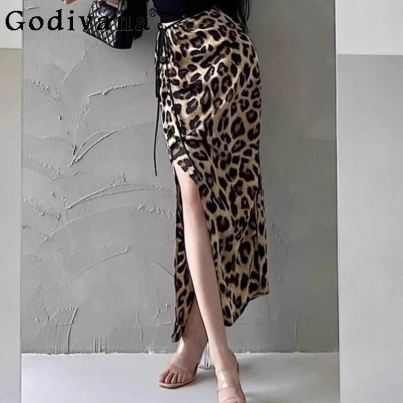 L-4XL Large Size European and American Sexy Leopard Print Versatile Skirt Women Spring Summer Space-up Pleated Split Skirts 250606