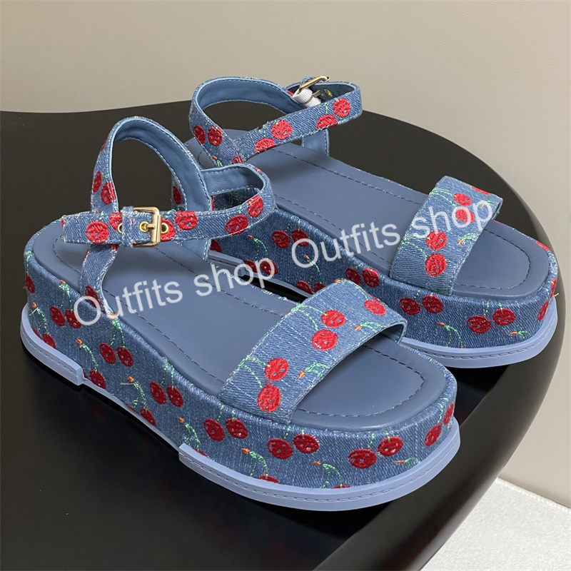 2025 Cherry Sandal Summer Rubber Canvas les plus récentes pantoufles plage de mode de mode Chaussures 35-42
