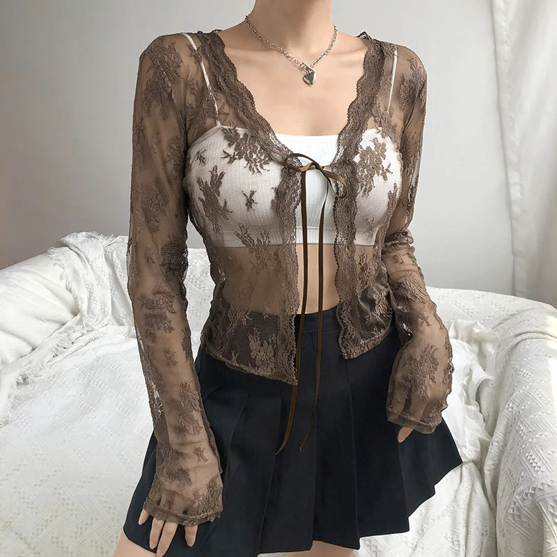 Femmes Sexy voir à travers les Cardigans Y2K à manches longues en dentelle maille Vintage cravate florale culture hauts Streetwear Cardigans 2506