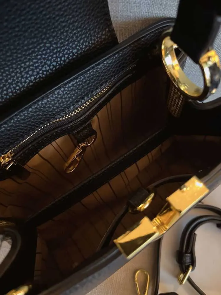 Sacs à bandouliers Femmes Capuccines BB Sac luxueux de créateurs de sacs à main designers Black Handsbags Crossbody Wallet Clutch