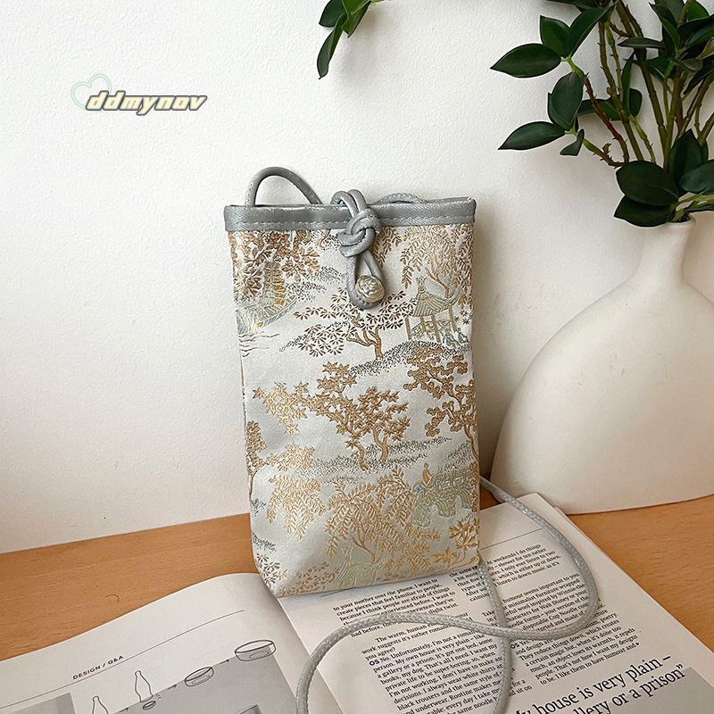 Chinese Style Mini Phone for Women 2025 Spring New Fashion Embroidered Small Square Simple Stylish Crossbody Bag ddmynov