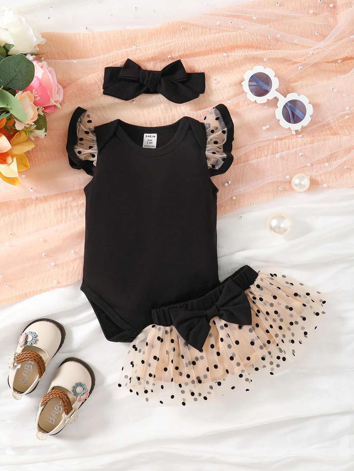 Tempérament noir bébé fille ensemble trois pièces gaze à pois n sens de petite jupe couleur unie col rond robe Triangle 250612