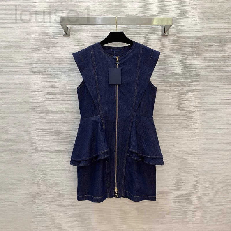 Robes décontractées de base Robe de marque de créateurs 2025 Nouveau style avec manches d'épaule, jupe courte en ligne, version coréenne pour fem