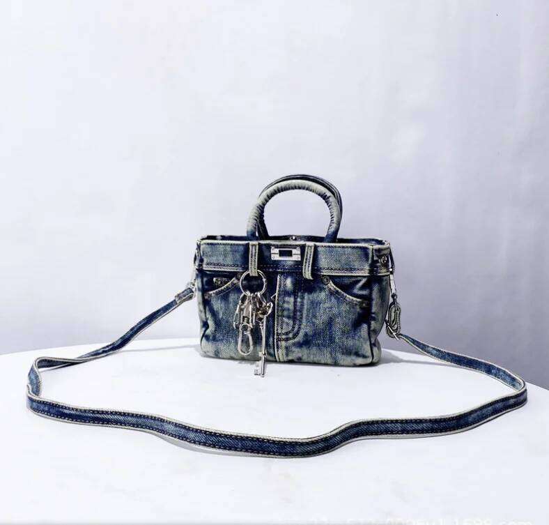 Serrure Rivet décoration clés sacs pour femmes sacs à main de créateur sacs à main 2025 nouveau en Vintage eau de lavage Denim épaule bandoulière