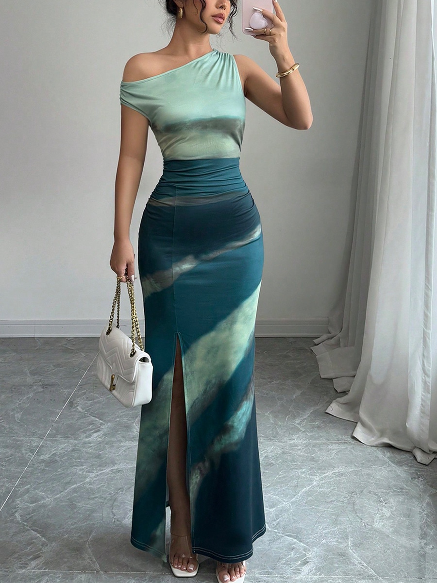 2025 summer new European and American contrasting slim fit dress with sloping shoulders and long skirt