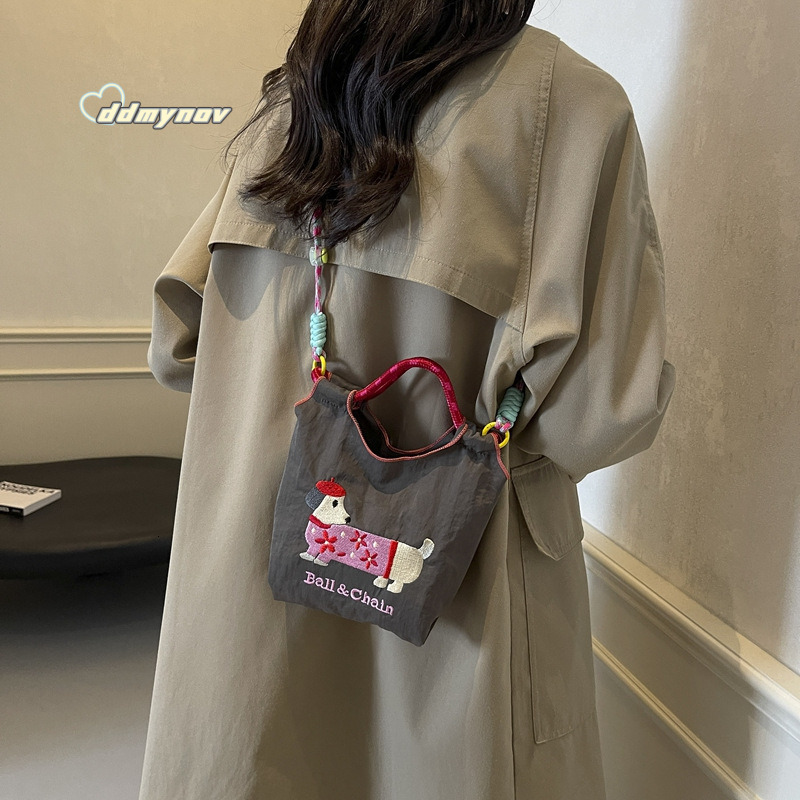 Trendy Fashion Dachshund Embroidered Shoulder 2024 Autumn Winter New Nylon Lightweight Handbag Crossbody Small Bag for Women ddmynov