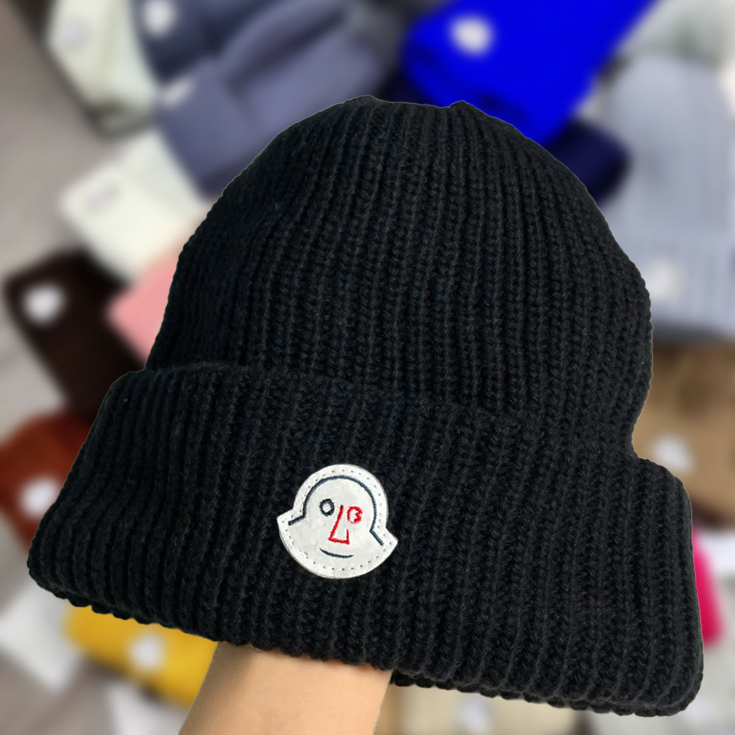 Fashion designer knitted hats, brim caps, embroidered woolen hats, winter warm hats, fluffy brim caps, black hats for men and women