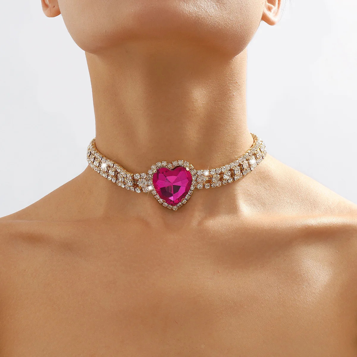 KMVEXO Fashion Bling Rhinestone Rose Heart Pendant Choker Necklace for Women Crystal Wedding Party Statement Jewelry Wholesale 250613