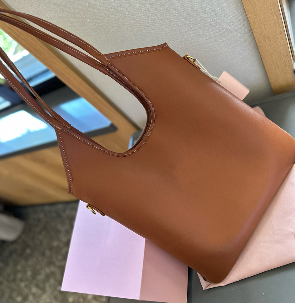 Sac fourre-tout designer Femmes Luxury Soft Black All-Match Sac à épaule de grande capacité