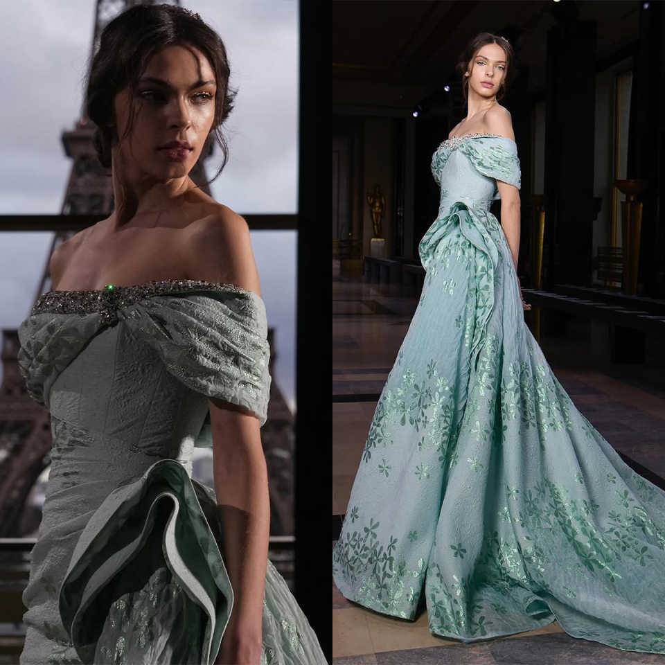 Elegant Classic A-Line Dresses With Appliques Off The Shoulder Lace Sparkling Sequins Floor Length Plus Size Wedding Dresses Romantic Vestido De Nov